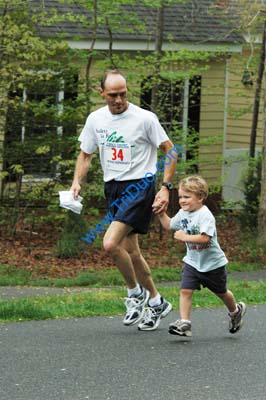 Fords Colony Run for Shelter Photo