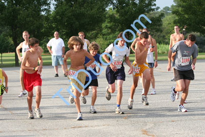 Summer Series in the Garden<br>Countdown 4 Miler Photo